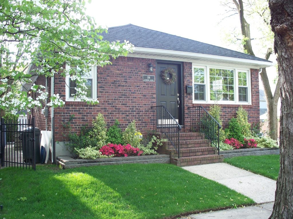 From Drab to Fab: Easy DIY Projects to Enhance Your Curb Appeal